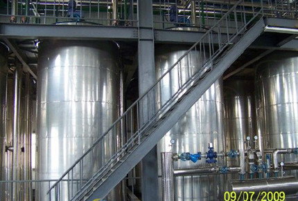   食用油精煉設(shè)備生產(chǎn)線(xiàn)設(shè)備介紹(圖1)