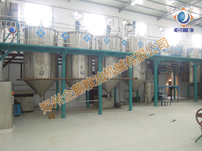 菜籽浸出油設(shè)備價(jià)格哪家更實(shí)惠當(dāng)然鄭州企鵝(圖1) 浸出精煉設(shè)備