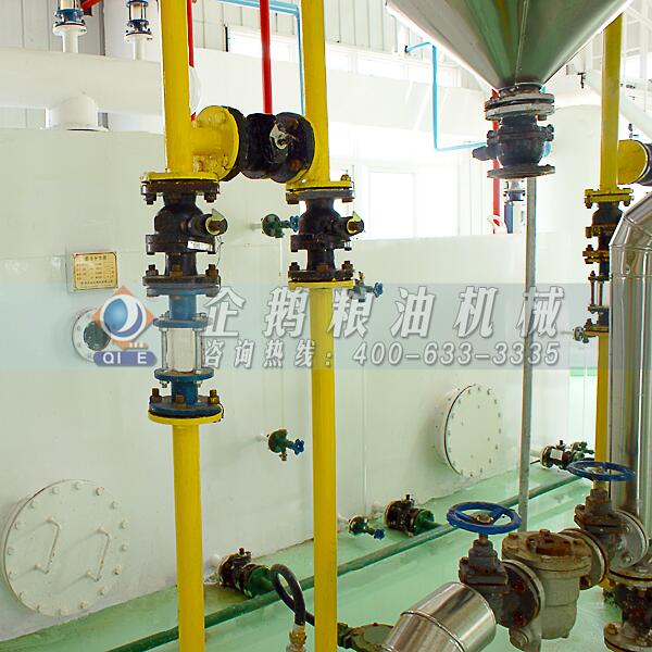 大豆油加工設(shè)備廠家,企鵝品質(zhì)不負(fù)眾托(圖1) 大豆油浸出設(shè)備